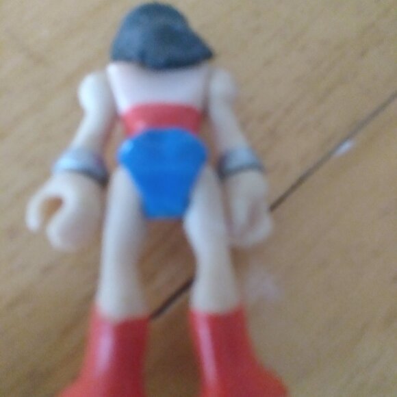 Imaginex Superhero Friends Wonder Woman toy figure - Picture 3 of 5